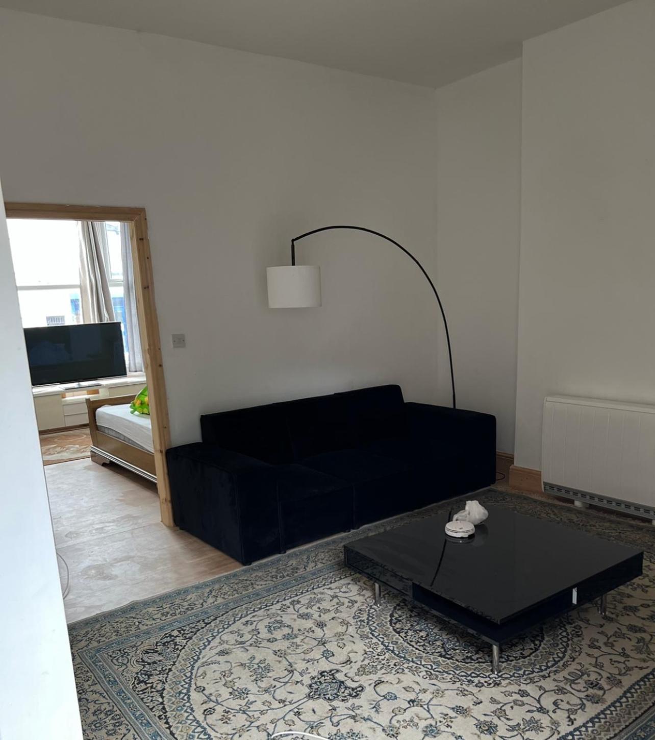 New Flat, Own Bathroom, Sitting Room & Large Bedroom - Walsall Bescot المظهر الخارجي الصورة