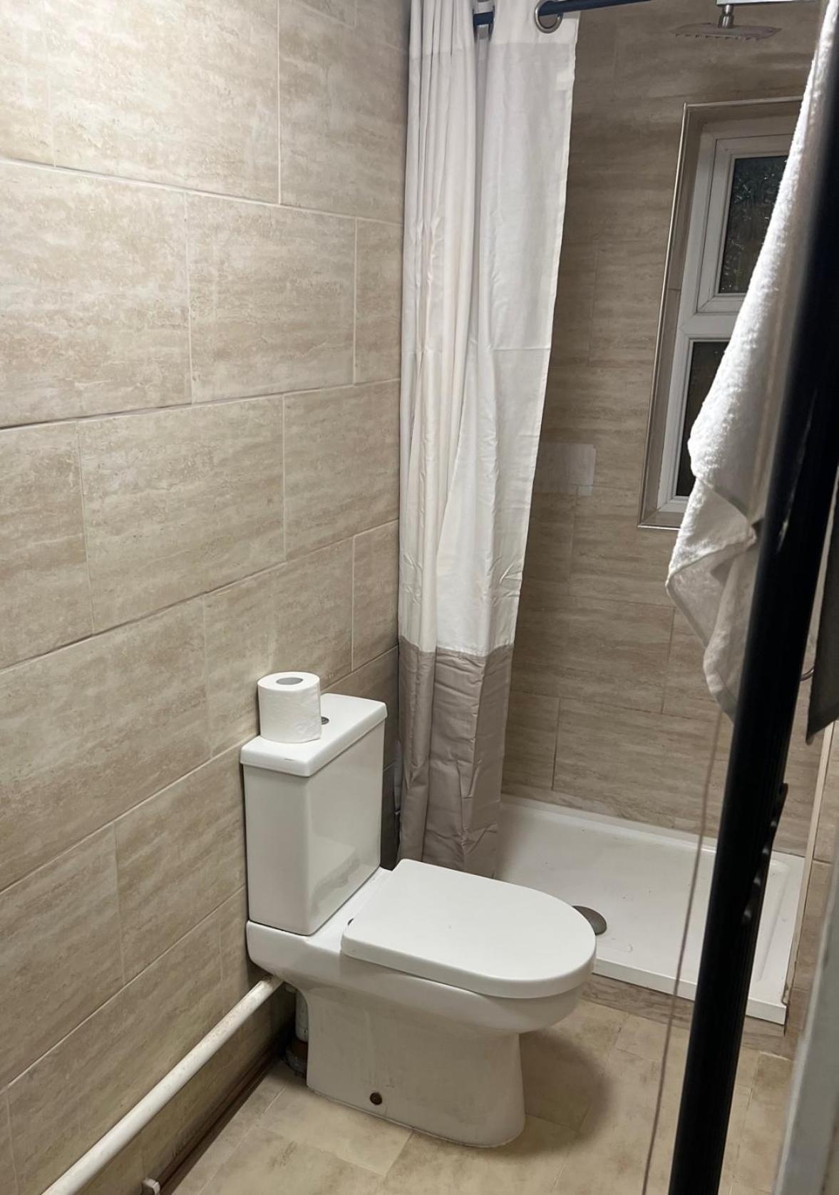 New Flat, Own Bathroom, Sitting Room & Large Bedroom - Walsall Bescot المظهر الخارجي الصورة